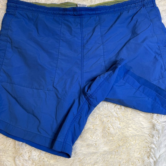Weekenders Royal Blue Men's hybrid Shorts mesh lines large 5” inseam - Picture 2 of 7